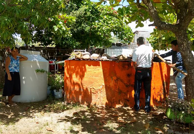 Continúa el suministro de agua en las colonias de Salina Cruz, Oaxaca
