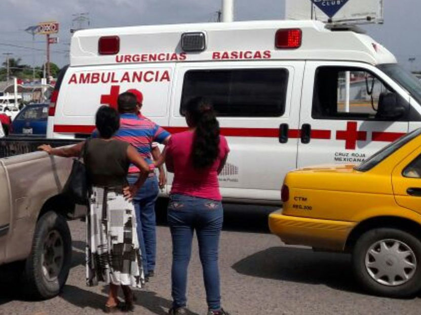 Impacta a un taxi en Salina Cruz, Oaxaca | El Imparcial de Oaxaca