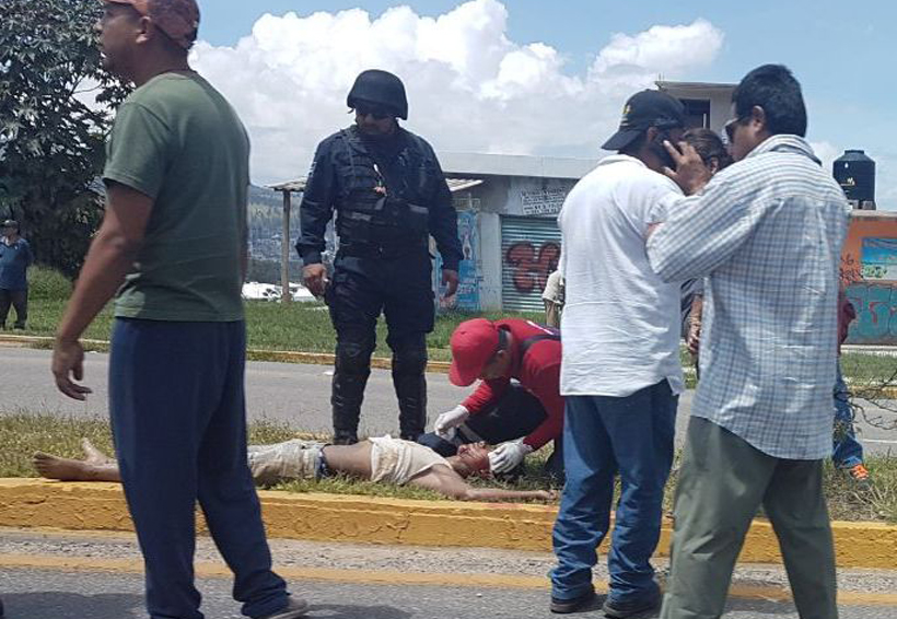 Atropellado provoca doble accidente en Oaxaca | El Imparcial de Oaxaca