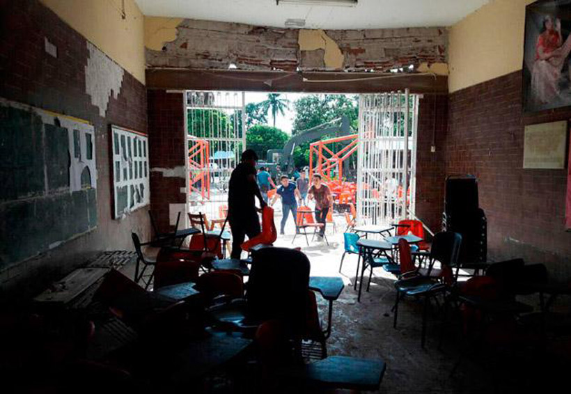 Maestros de Chiapas y Oaxaca tendrán créditos para reconstruir sus casas | El Imparcial de Oaxaca