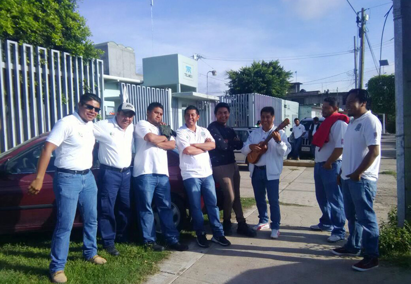 Telefonistas de la Mixteca temen la separación de Telmex | El Imparcial de Oaxaca