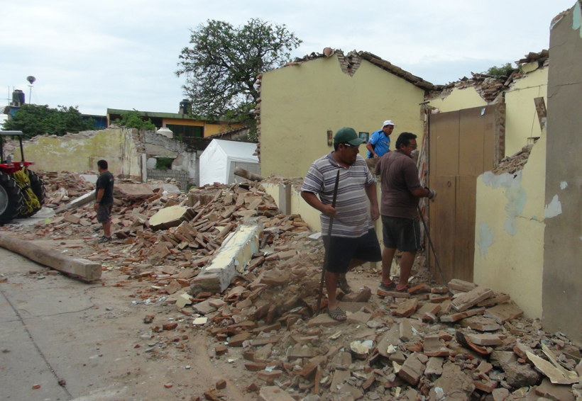 Entre lluvias y réplicas,  sobreviven en Juchitán, Oaxaca