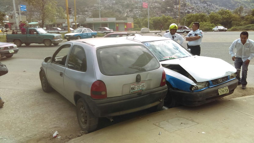 Choque de autos en Oaxaca deja 5 lesionados | El Imparcial de Oaxaca