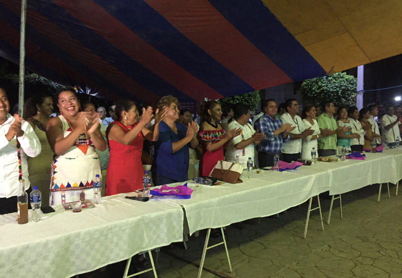 Celebran la XXXV edición del Festival de la Chilena en Santiago Jamiltepec, Oaxaca
