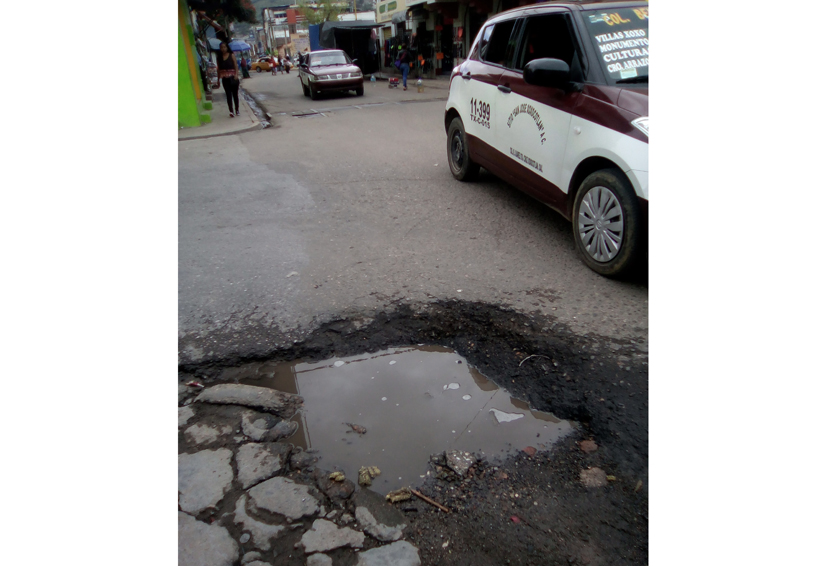 Advierten riesgo por baches en Oaxaca | El Imparcial de Oaxaca