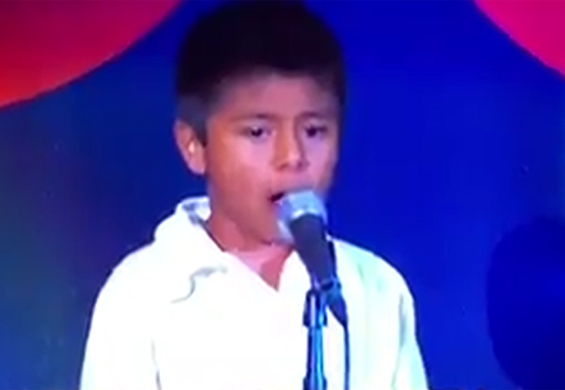 Video: Niño oaxaqueño interpreta Himno Nacional en el Zócalo de la CDMX | El Imparcial de Oaxaca