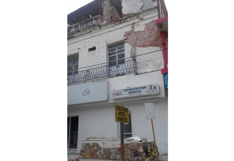 Se quejan vecinos de inmuebles dañados y sin señalización en Salina Cruz | El Imparcial de Oaxaca