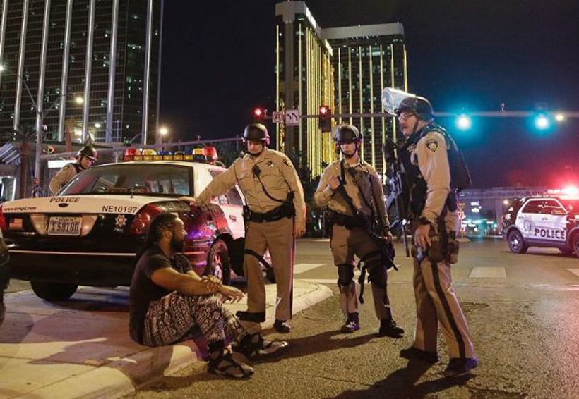 Luego de tiroteo en Las Vegas, empresas vendedoras de armas elevan sus acciones