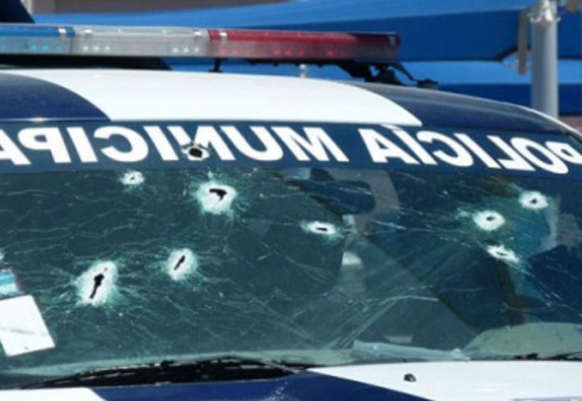 Cuatro sujetos disparan contra una patrulla
