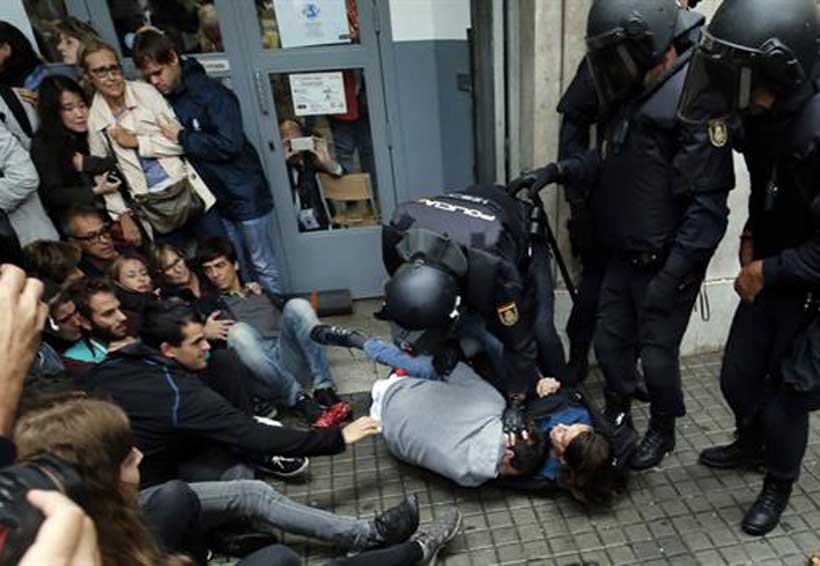 Tras Referéndum en Cataluña, resultan al menos 465 heridos por enfrentamientos | El Imparcial de Oaxaca