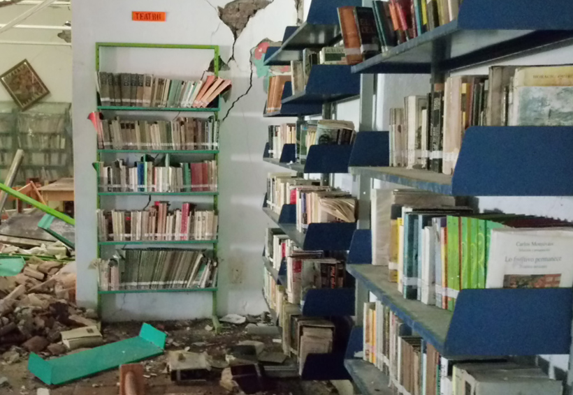 En Juchitán se pierde acervo literario de la Biblioteca Gabriel López Chiñas
