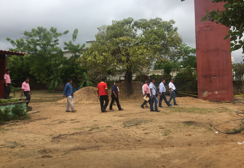 Revisan escuelas de la Costa de Oaxaca para realizar dictámenes