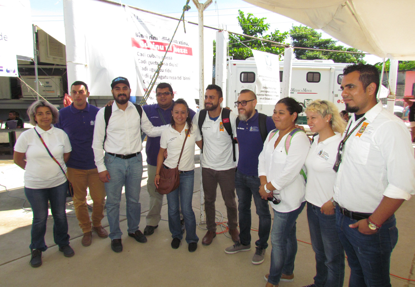 Psicólogos de Nuevo León realizan actividades en el Istmo de Oaxaca