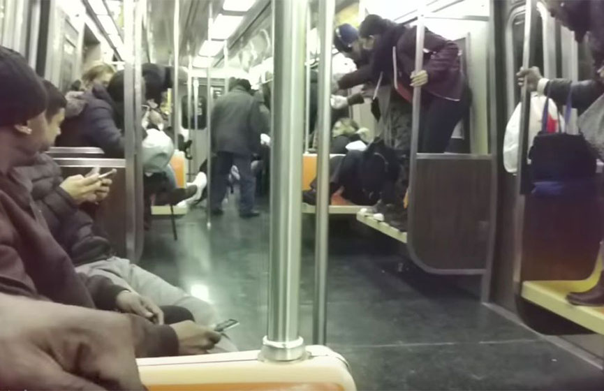 Video: La graciosa reacción de pasajeros de metro de NY ante presencia de una rata en el vagón | El Imparcial de Oaxaca