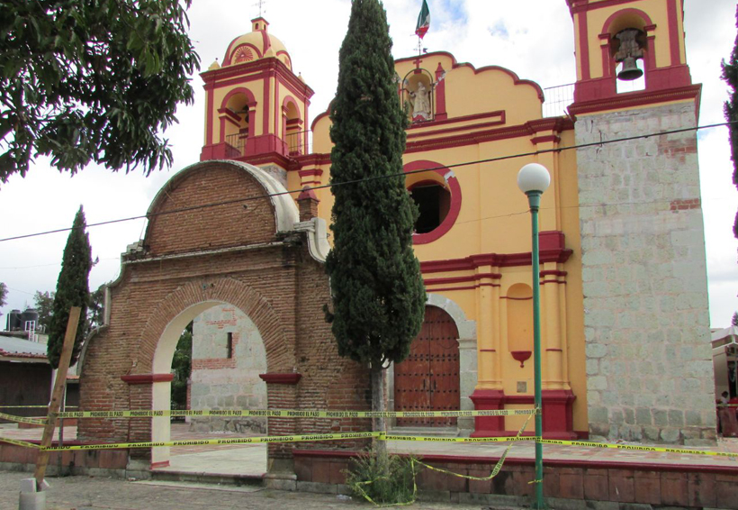 Cierran templo católico de  Santa Lucía del Camino, Oaxaca