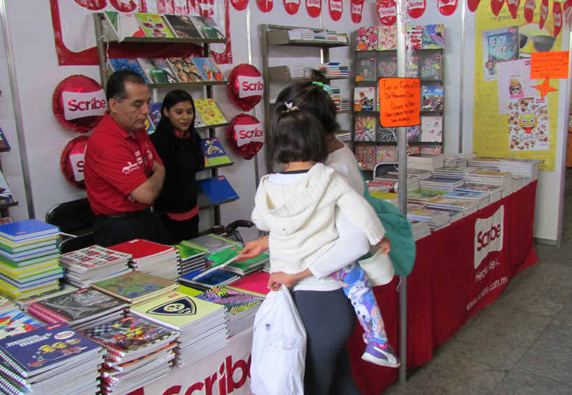 Abarrotan oaxaqueños la 37 Feria Internacional del Libro