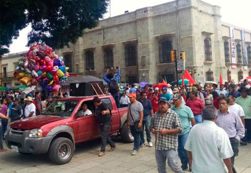 No hubo desfile, pero sí protestas en Oaxaca | El Imparcial de Oaxaca