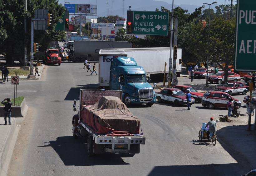 Hartazgo social provocan los constantes bloqueos en Oaxaca | El Imparcial de Oaxaca