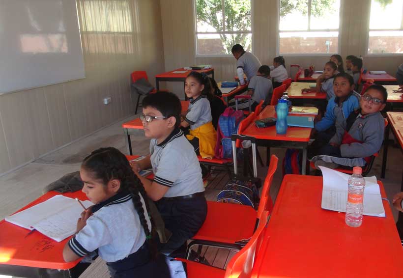Aún con miedo reanudan clases en Juchitán, Oaxaca