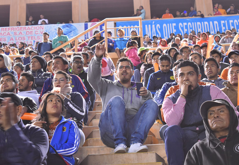 Ante más de 14 mil aficionados, los Alebrijes de Oaxaca ganan la final de ida