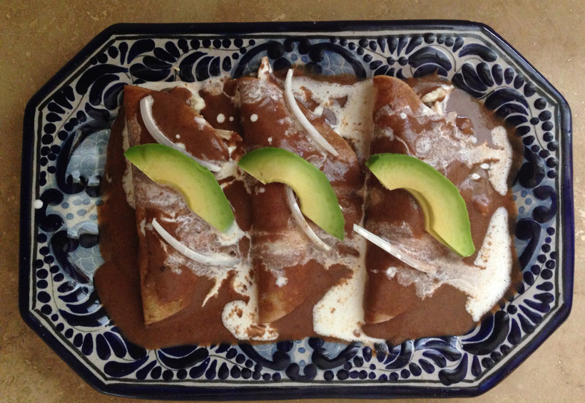 Enfrijoladas con chipotle
