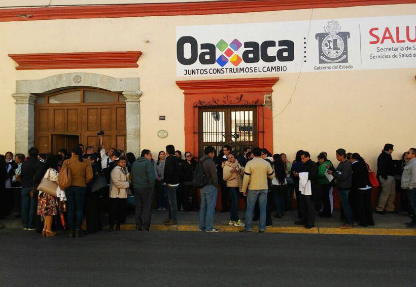 Exigen trabajadores de salud de la Mixteca en Oaxaca uniformes y medicamentos | El Imparcial de Oaxaca