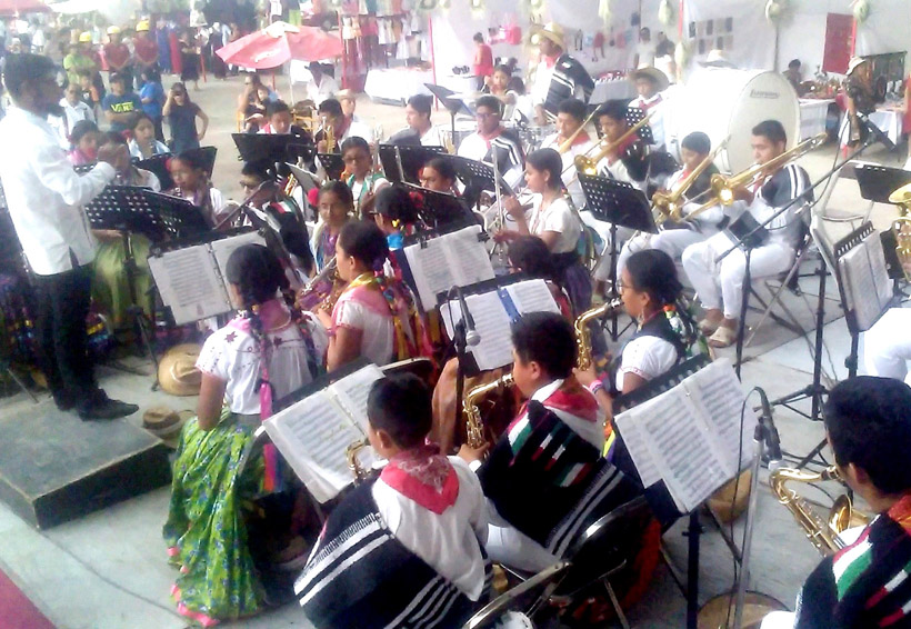 Bandas infantiles y juveniles de la Mixteca participarán en magno concierto