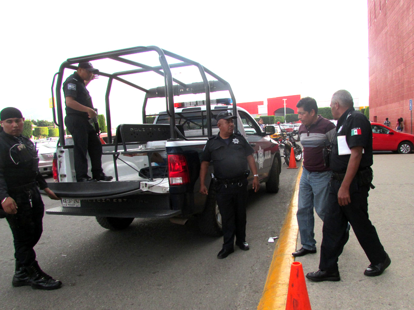 Detenidos en Fábricas de Francia en Plaza Oaxaca