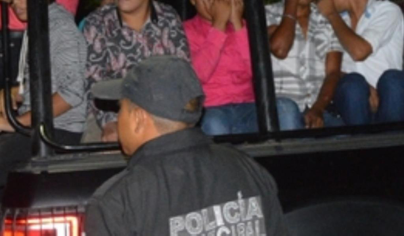 Detienen a adolescentes tras protagonizar riña en Huajuapan de León, Oaxaca | El Imparcial de Oaxaca