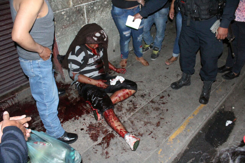 Lo tunden a golpes en el mercado 20 de Noviembre acusado de robo | El Imparcial de Oaxaca