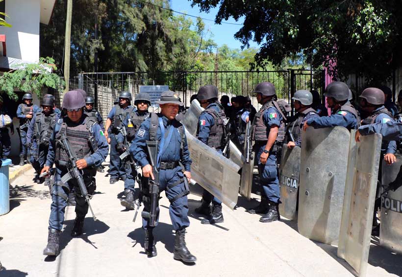 CTM realiza destrozos en juzgados de Santa María Ixcotel, Oaxaca | El Imparcial de Oaxaca