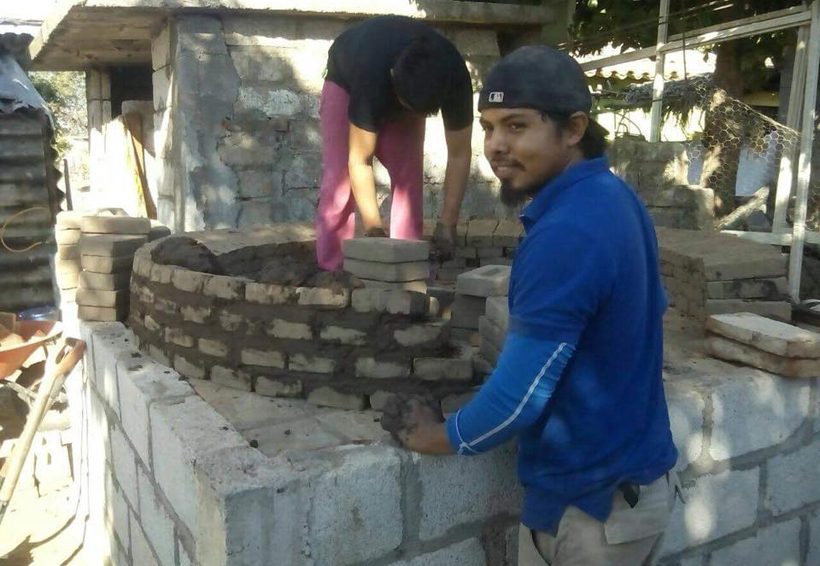 Avanzan con construcción de hornos en Ixtaltepec, Oaxaca | El Imparcial de Oaxaca