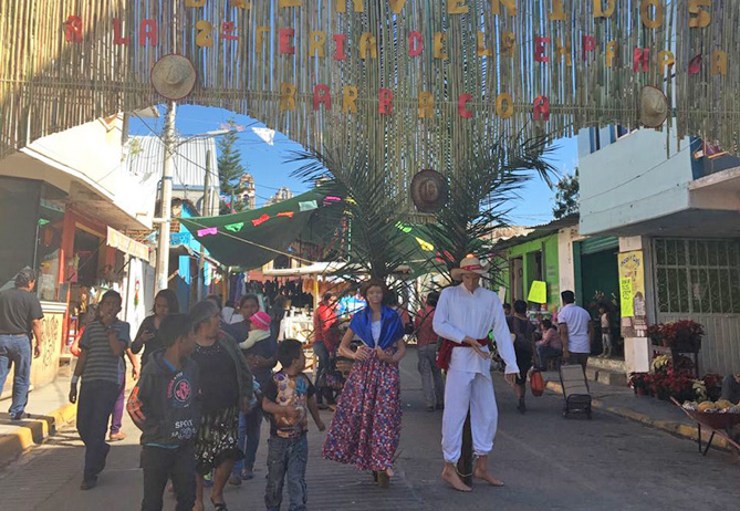 Con éxito comenzó la Feria de la Empanada en San Francisco Telixtlahuaca, Oaxaca | El Imparcial de Oaxaca