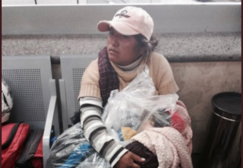 Mujer intenta viajar en autobús con el cuerpo de su hijo envuelto en cobijas y bolsa | El Imparcial de Oaxaca