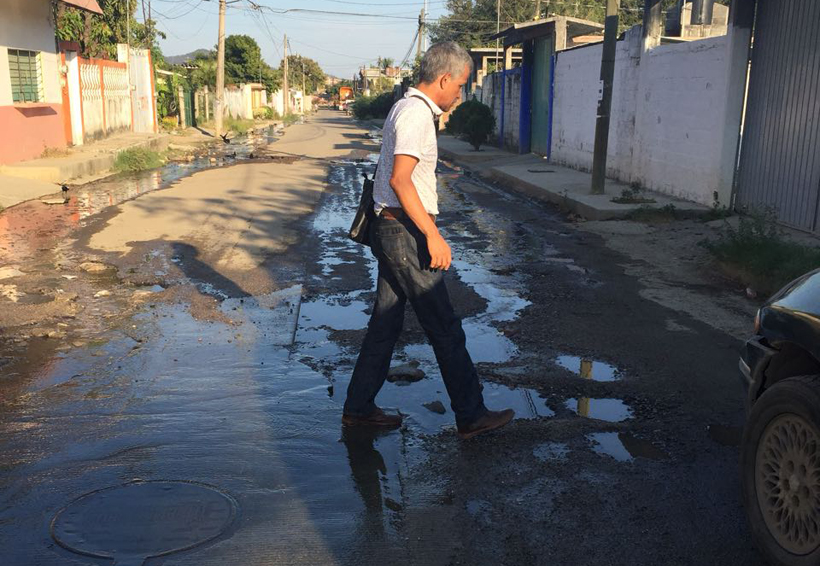 Fuga de aguas negras afecta a vecinos de Salina Cruz, Oaxaca | El Imparcial de Oaxaca