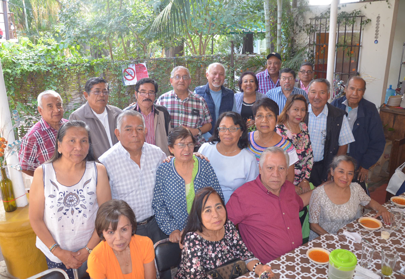 Encuentro de generación | El Imparcial de Oaxaca