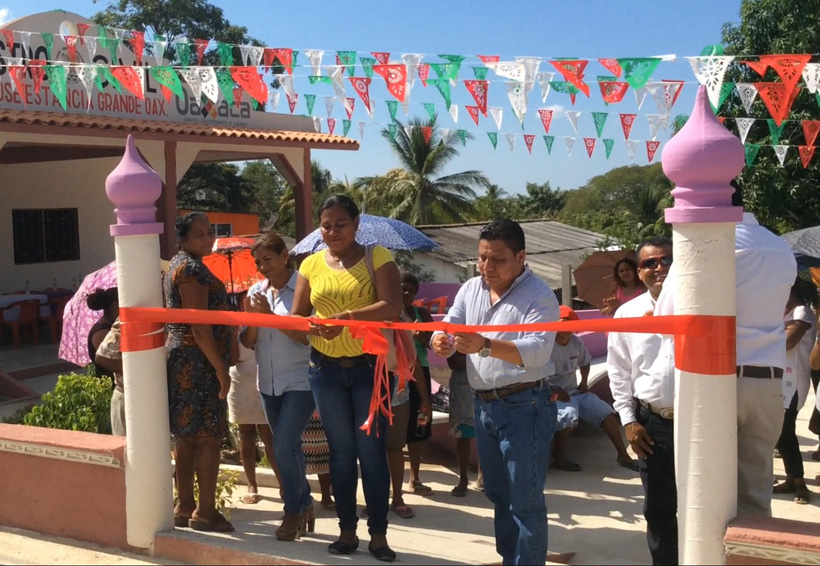 Inauguran obras en San Pedro Jicayán, Oaxaca | El Imparcial de Oaxaca