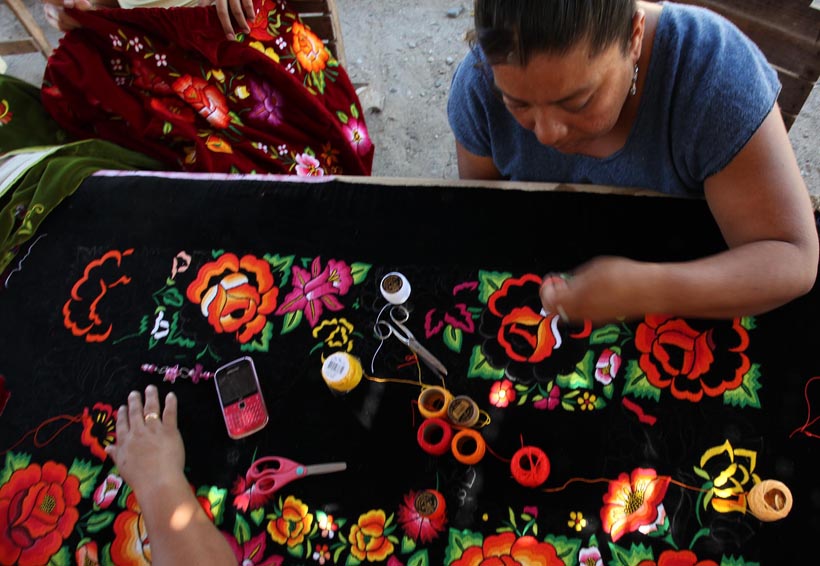 Juchitán y Guichicovi en la  Expo Venta Artesanal Navideña | El Imparcial de Oaxaca