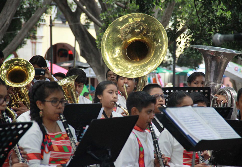 Lanzan Primer disco de la banda sinfónica de Tlaxiaco, Oaxaca