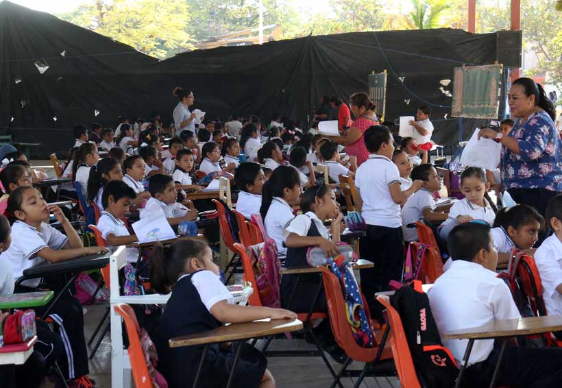 Entre el oasis y el caos: el drama de 1,700 estudiantes en el Istmo | El Imparcial de Oaxaca