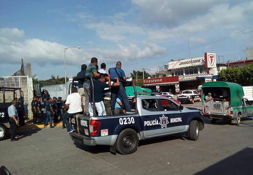 Manifestación se sale de control; machetean a policías municipales de Matías Romero, Oaxaca