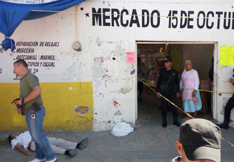 Muere afuera del mercado de Pochutla, Oaxaca | El Imparcial de Oaxaca