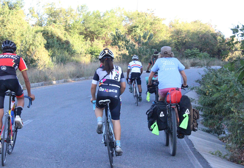 Travesía ciclista desde Santa María Huatulco hacia Argentina