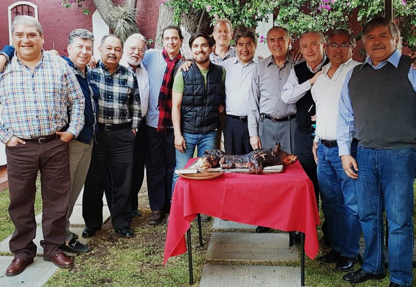 Amigos del dominó despiden el año | El Imparcial de Oaxaca