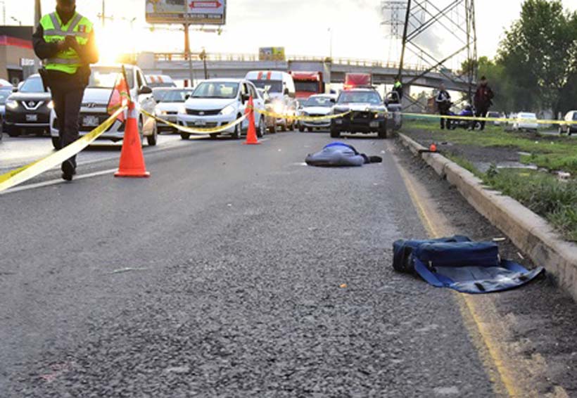 Hombre muere al ser arrollado a unos metros de un puente peatonal | El Imparcial de Oaxaca