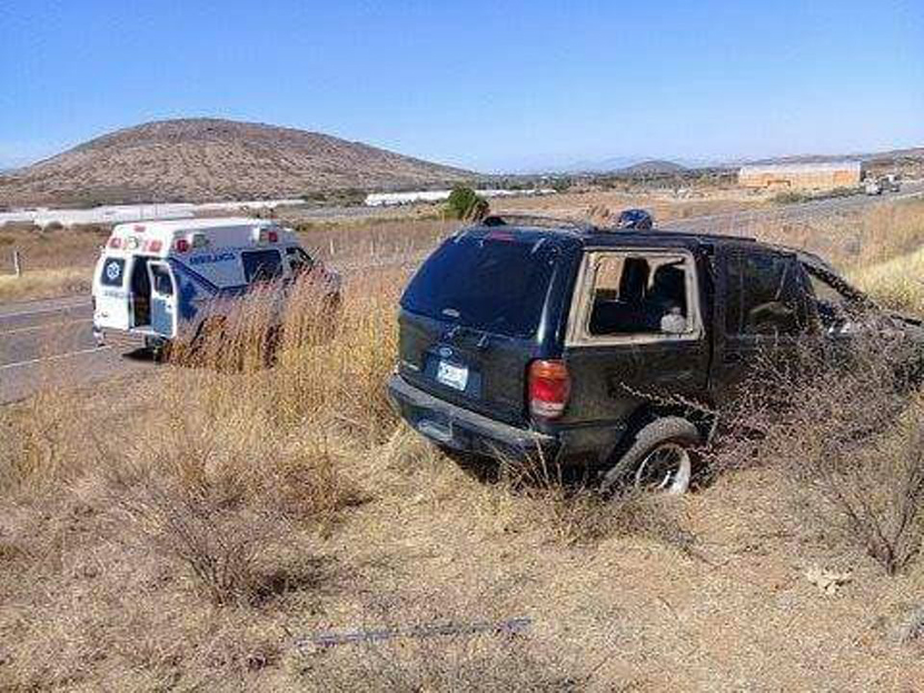 Vuelca camioneta luego de estrenarla en  Ejutla de Crespo, Oaxaca | El Imparcial de Oaxaca