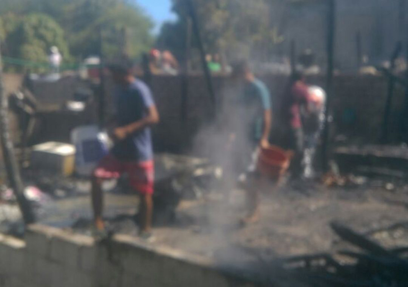 Incendio arrasa con tres casas en Huatulco, Oaxaca | El Imparcial de Oaxaca