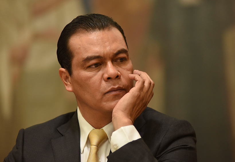 Juan Zepeda ya no va por la dirigencia nacional del PRD; buscará una senaduría | El Imparcial de Oaxaca