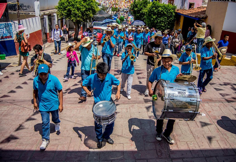 Reviven carnavales tradiciones en la Mixteca de Oaxaca