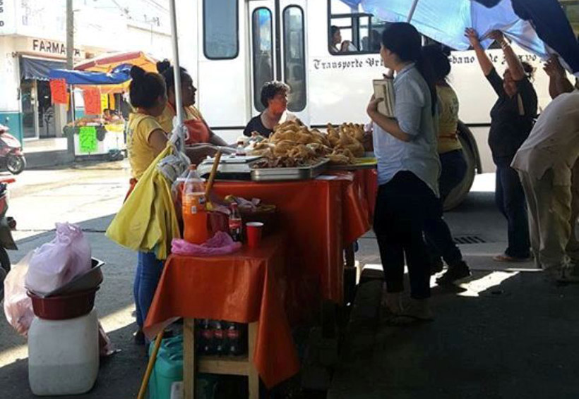 Retiran puesto ambulante de Tuxtepec que no contaba con permiso | El Imparcial de Oaxaca